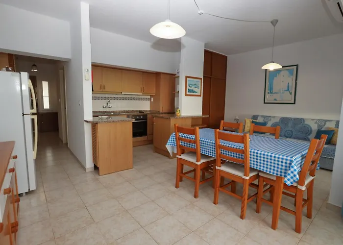 Rocha Mar Front Line Bay 公寓